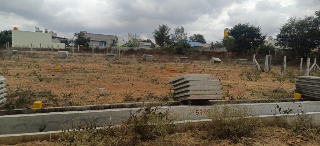 Plot for Sale in Visheswraia Layout, Bengaluru - Photo 1