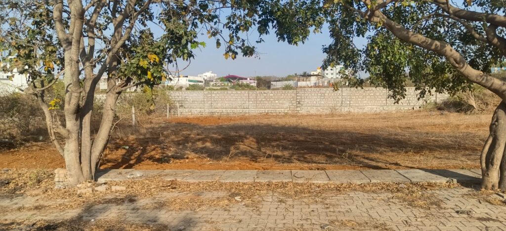 Plot for Sale in Visheswraia Layout, Bengaluru - Photo 1